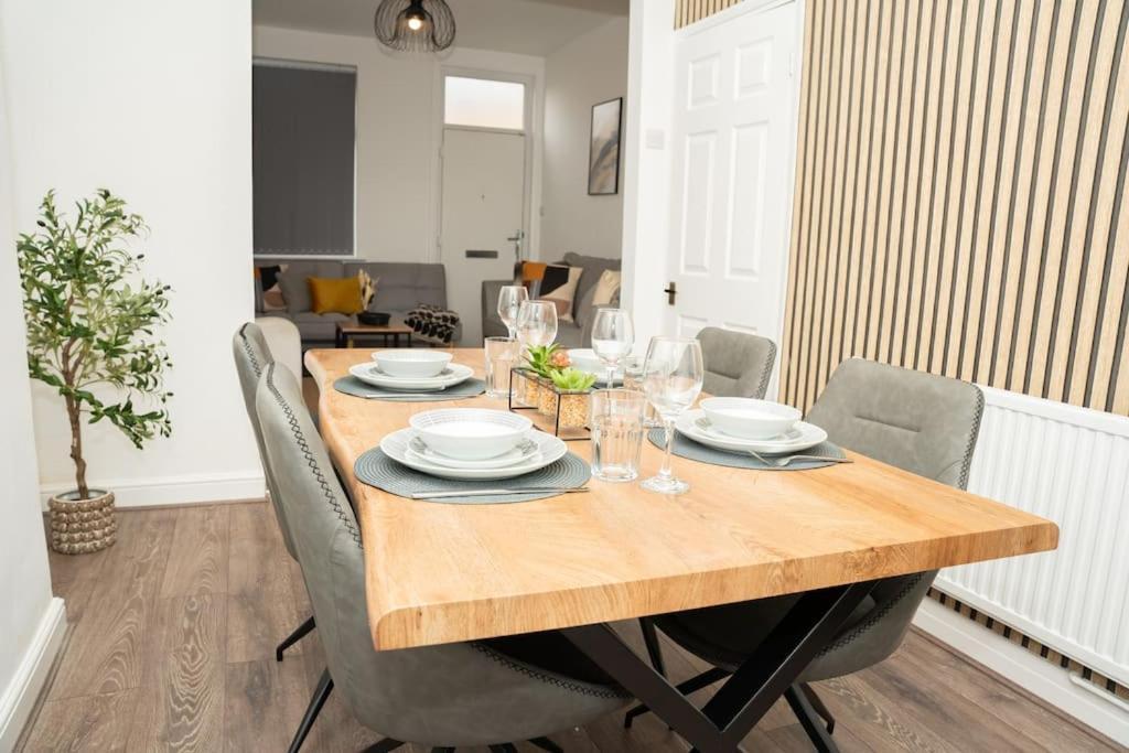 Stylish Home In York - Free Wifi & Parking - Close To Racecourse & City Centre Ngoại thất bức ảnh