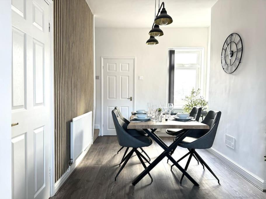 Stylish Home In York - Free Wifi & Parking - Close To Racecourse & City Centre Ngoại thất bức ảnh