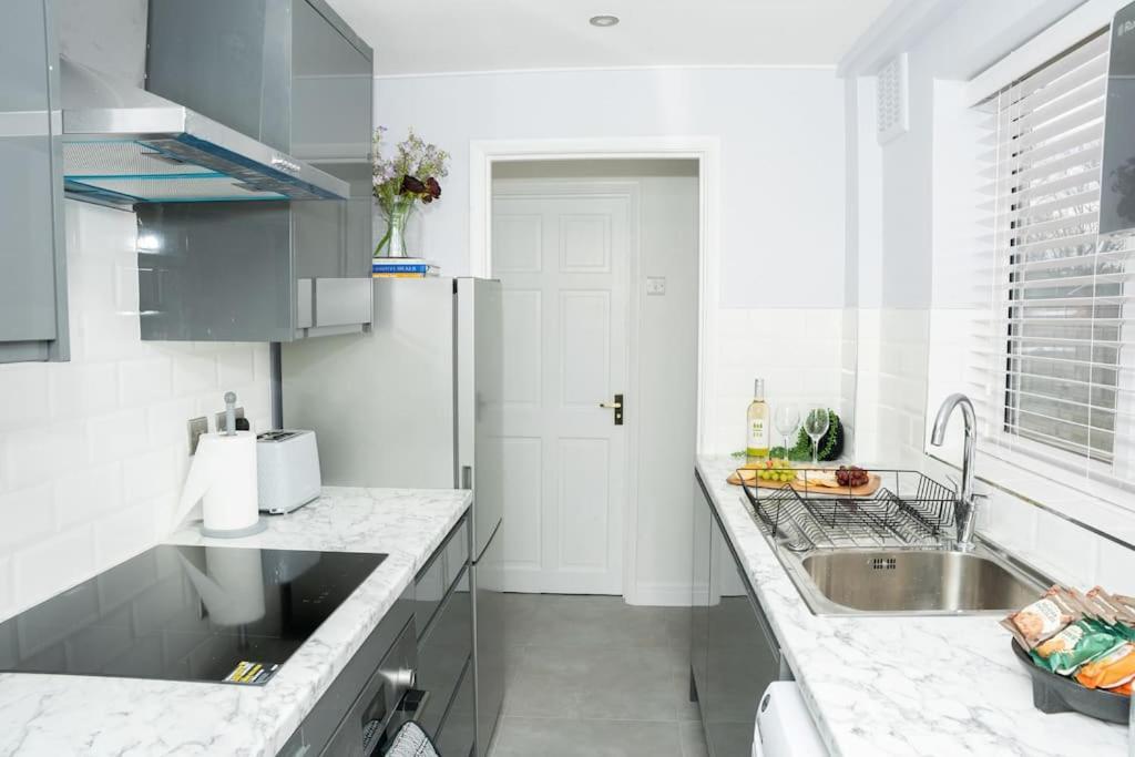 Stylish Home In York - Free Wifi & Parking - Close To Racecourse & City Centre Ngoại thất bức ảnh