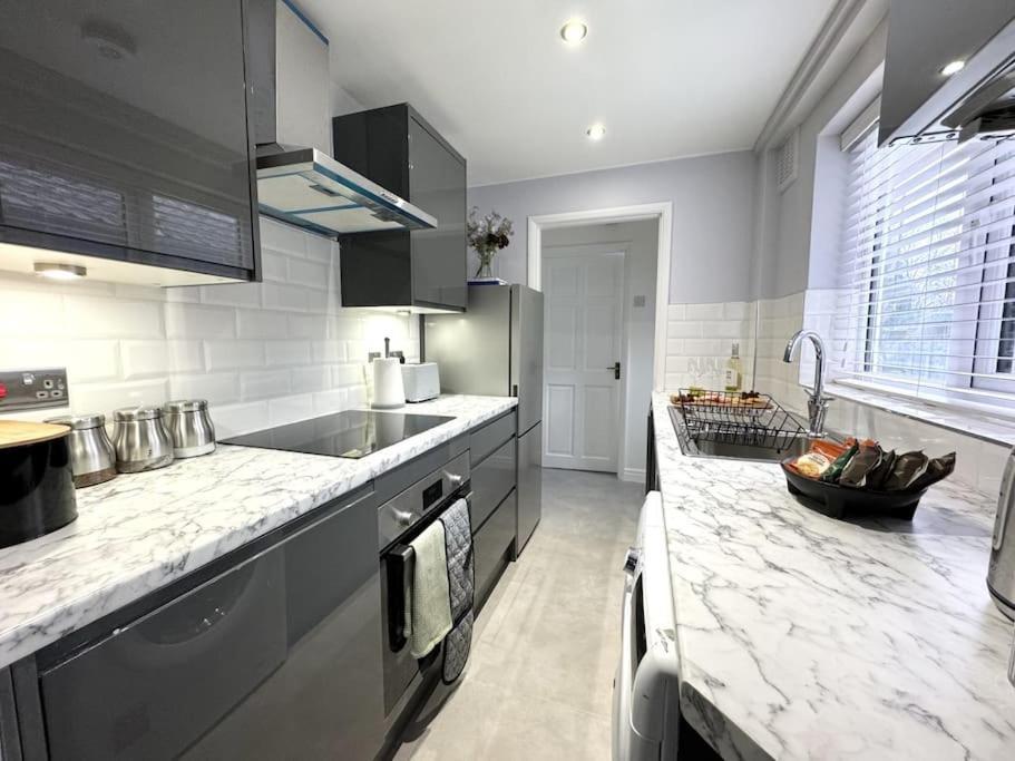 Stylish Home In York - Free Wifi & Parking - Close To Racecourse & City Centre Ngoại thất bức ảnh