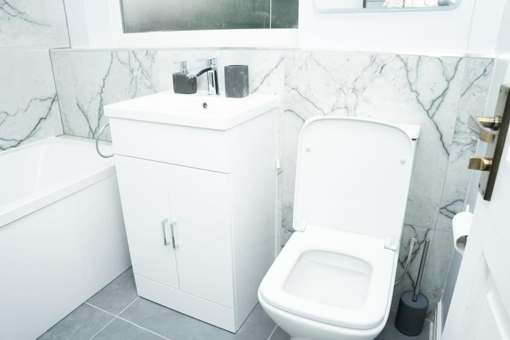 Stylish Home In York - Free Wifi & Parking - Close To Racecourse & City Centre Ngoại thất bức ảnh